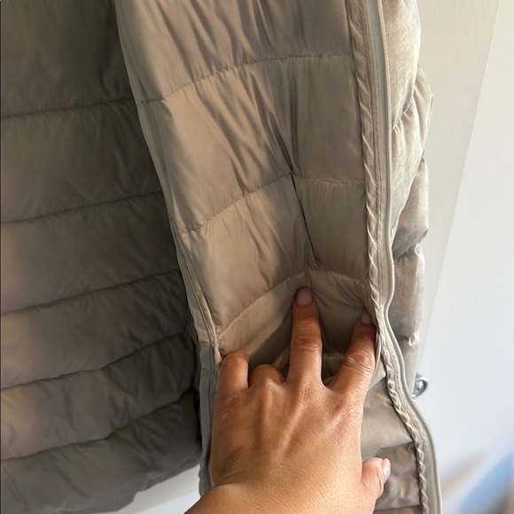 Gray Puffer Jacket - Eddie Bauer - Picture 8 of 13